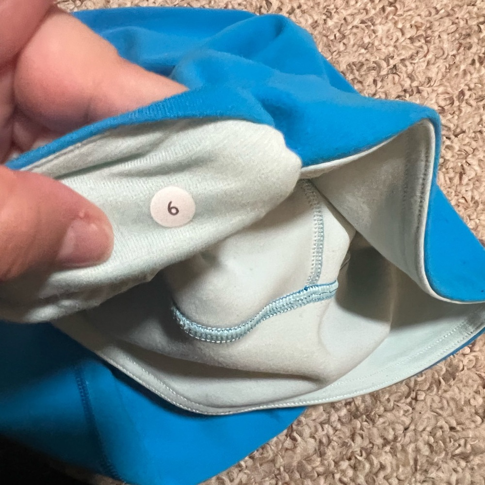 Lululemon Blue Fast and Free 21” Crop Size 6 - Picture 6 of 8